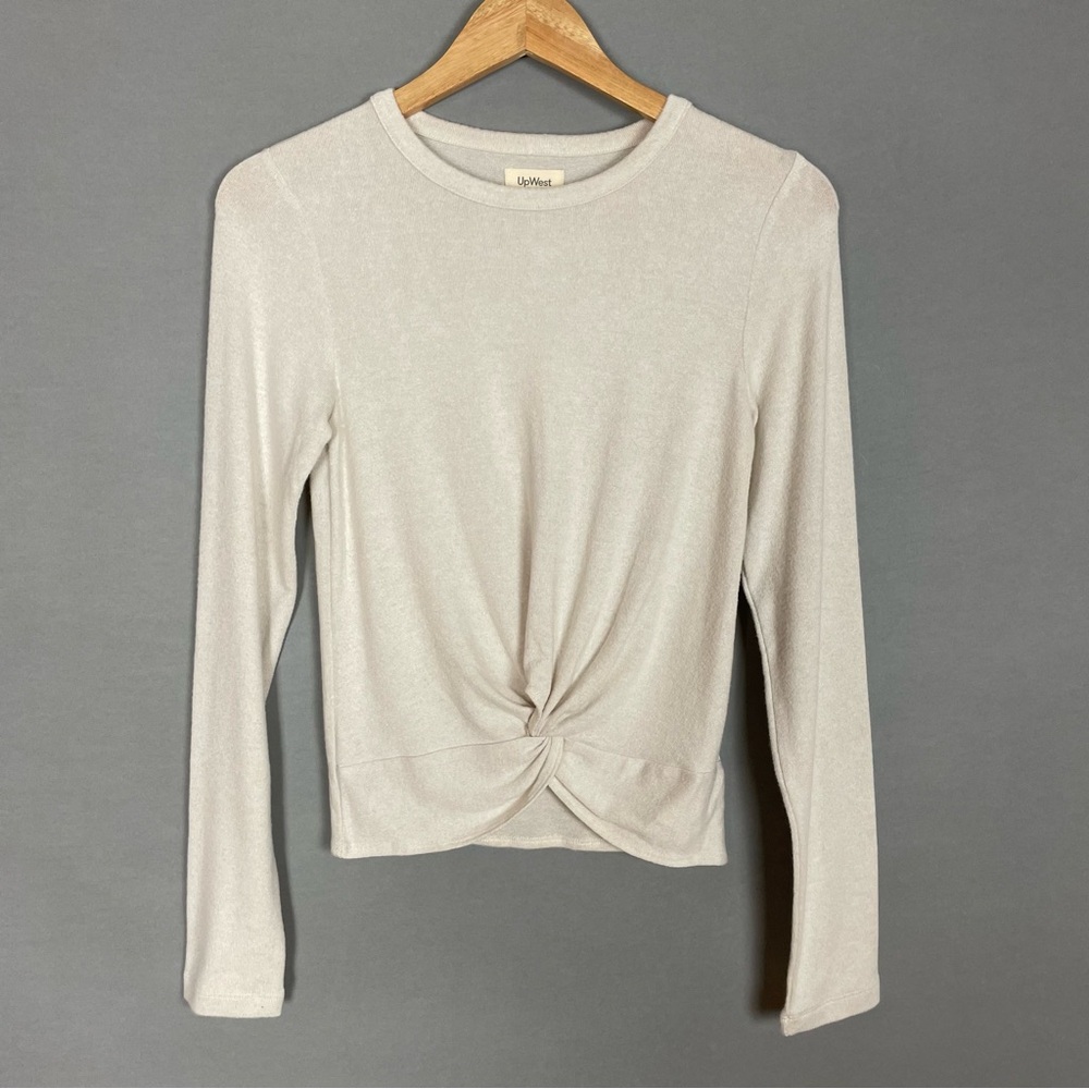 UpWest Resort and Mercantile‎ Sweater XS Off-White Cream Twist Front